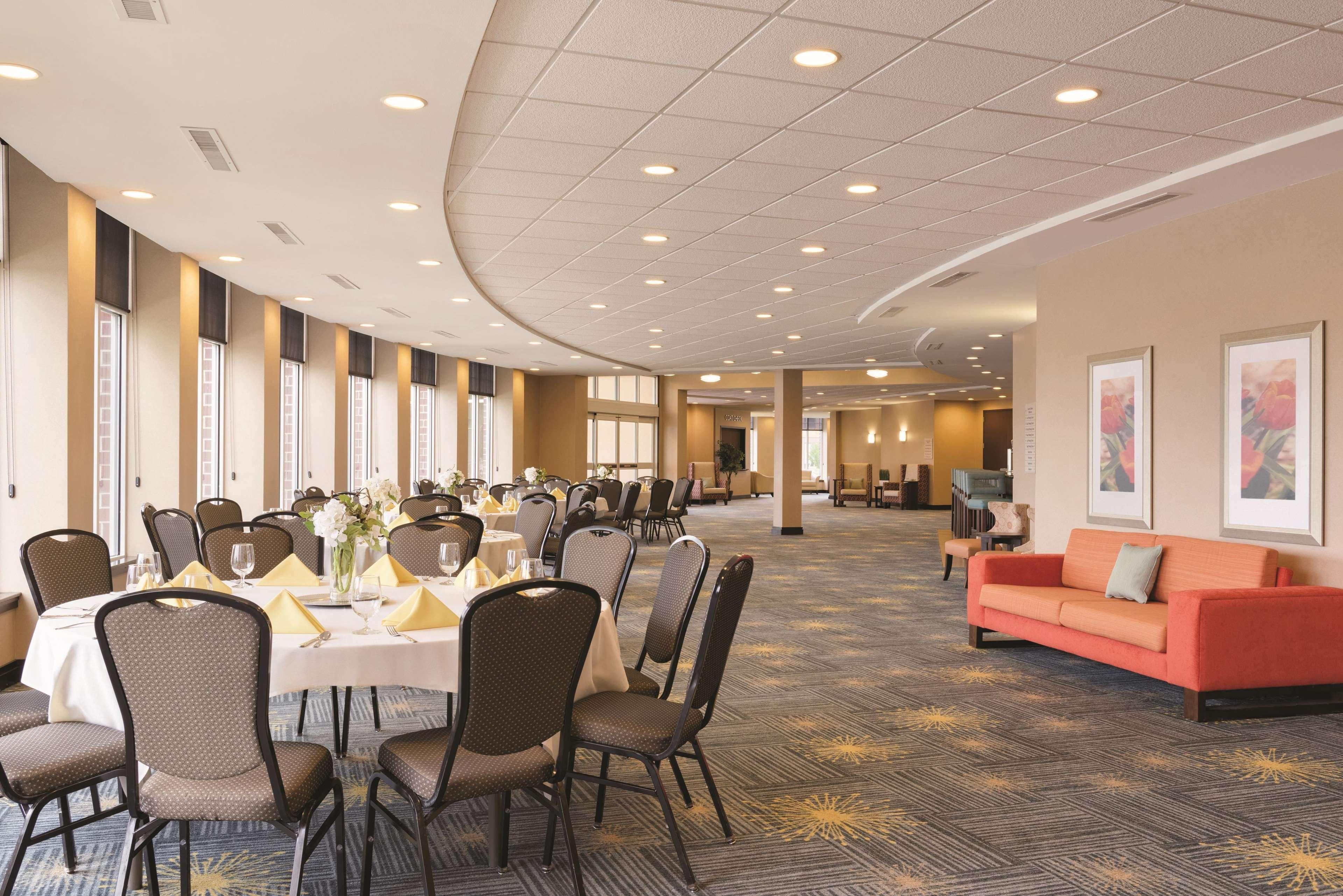 Hilton Garden Inn Fargo Luaran gambar